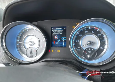 2013 Chrysler 300 S z USA, uszkodzony, nr VIN 2C3CCABGXDH606609